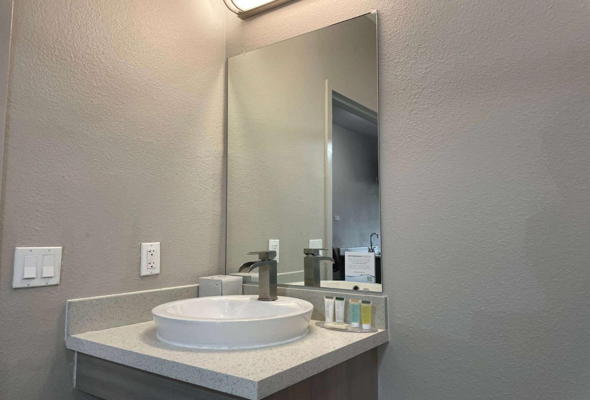 Microtel Inn & Suites By Wyndham Bossier City Zewnętrze zdjęcie